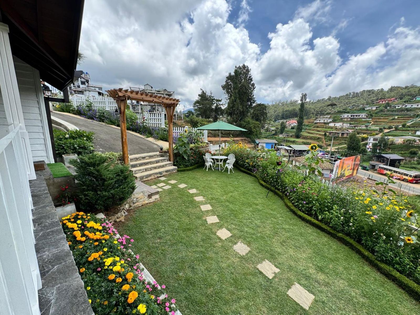 The Tapherini Bungalow Нувара Елия Екстериор снимка